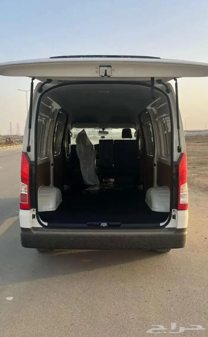 فان هايس سقف عالي 2025 ديزل البيع مستعجل 1