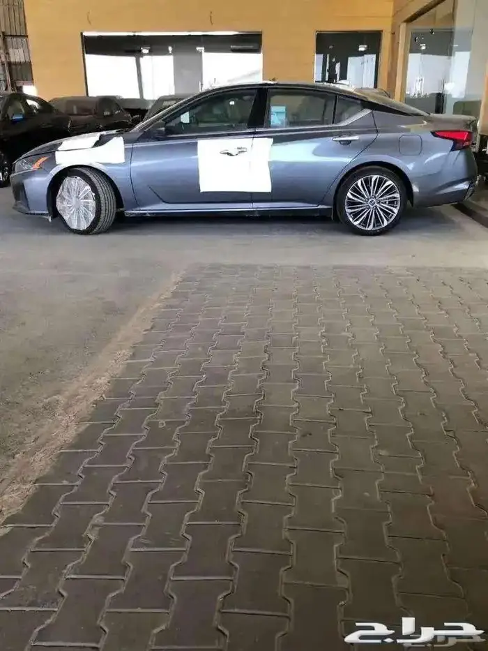 نيسان التيما نص فل SV موديل 2025 متوفر لدى الحسن 2