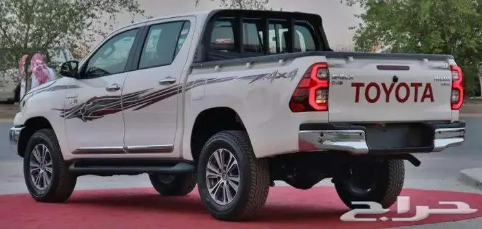 هايلوكس غمارتين S-GLX 4 4 اوتوماتيك بنزين 2025 سعودي 12