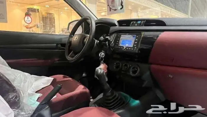 تويوتا هايلوكس غمارة ديزل 2.4 موديل 2025 15