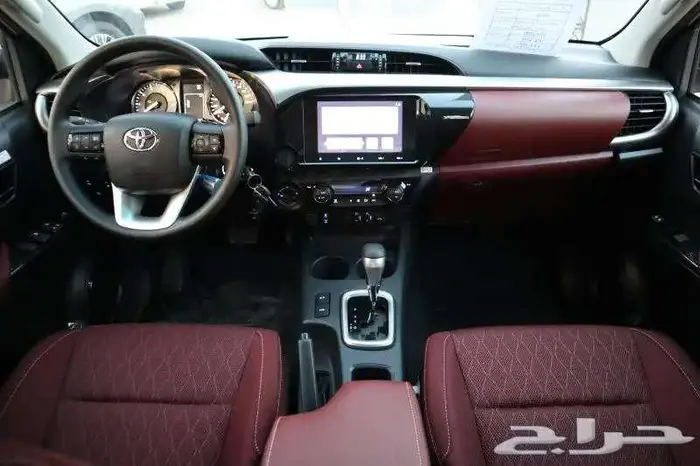 هايلوكس غمارتين S-GLX 4 4 اوتوماتيك بنزين 2025 سعودي 8