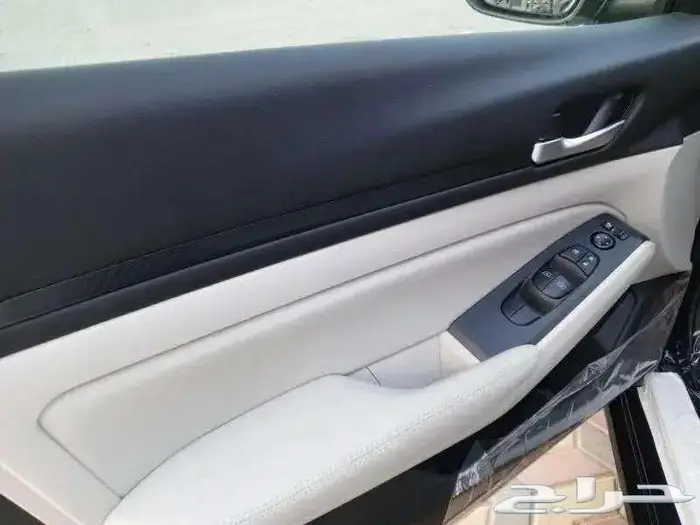 نيسان التيما استاندر ونص فل موديل 25 0 6