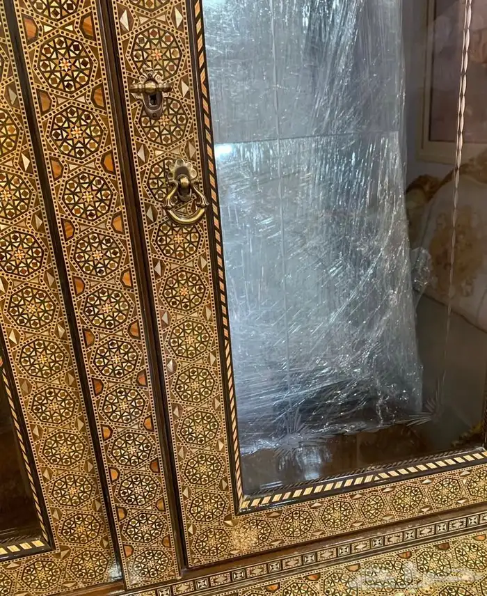 فاترينا شغل دمشقي موزاييك مطعم بالصدف انتيك وزجاج مشغول 4