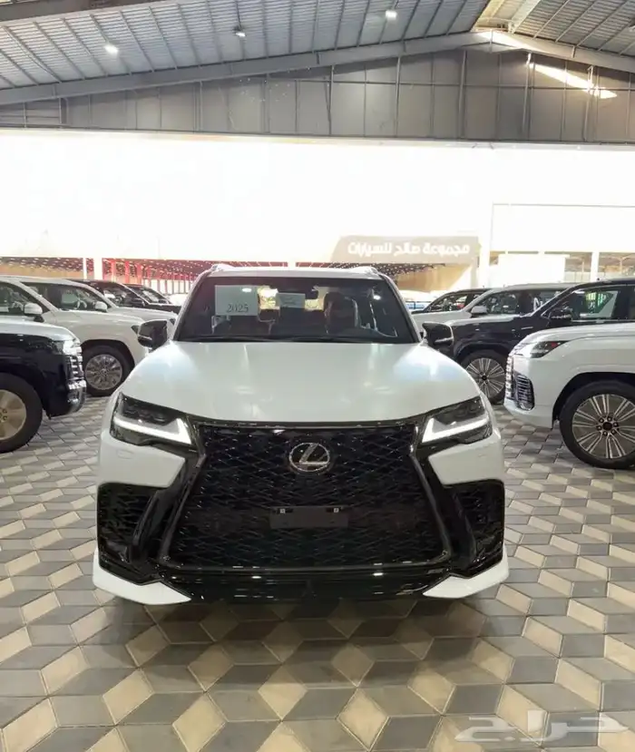 لكزس LX600 F SPORT 2