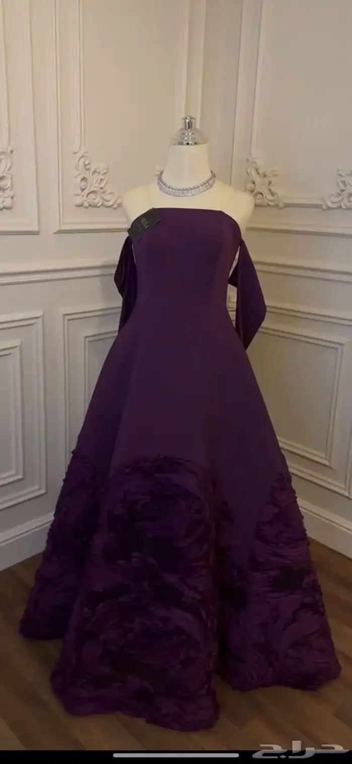 فستان بنفسجي ينفع للملكه  مقاسه 2XL . شريته450 ابيعه 350 0