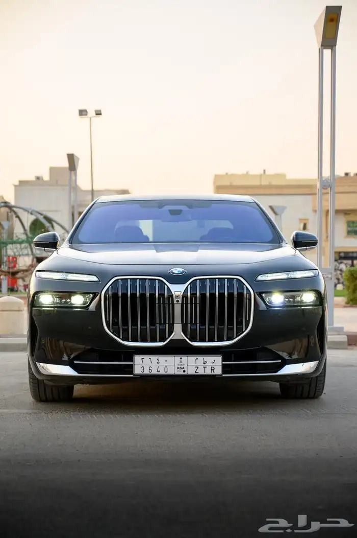 BMW 735 2024 بي ام دبليو نظيف جدا 19