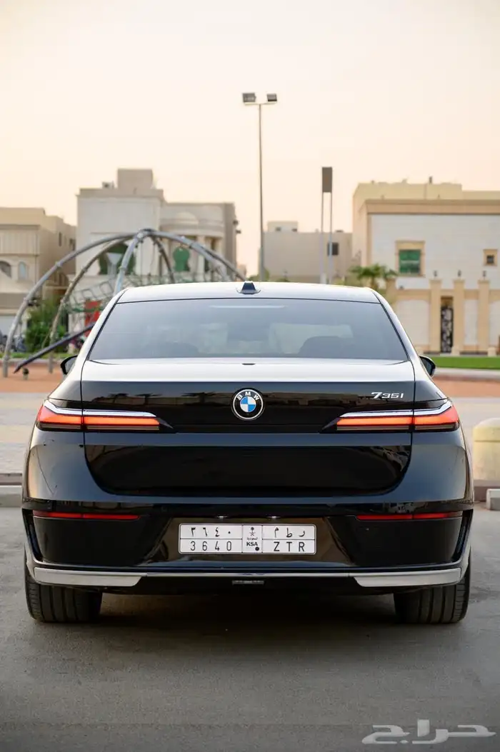BMW 735 2024 بي ام دبليو نظيف جدا 10