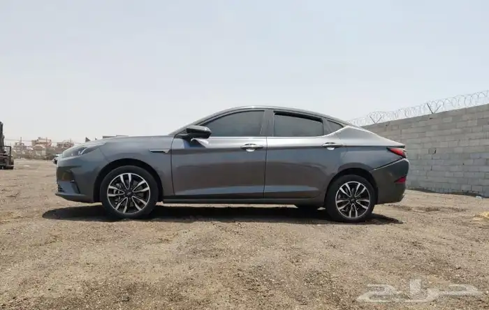 جاك J7 2022 فل كامل مصدوم خفيف 1