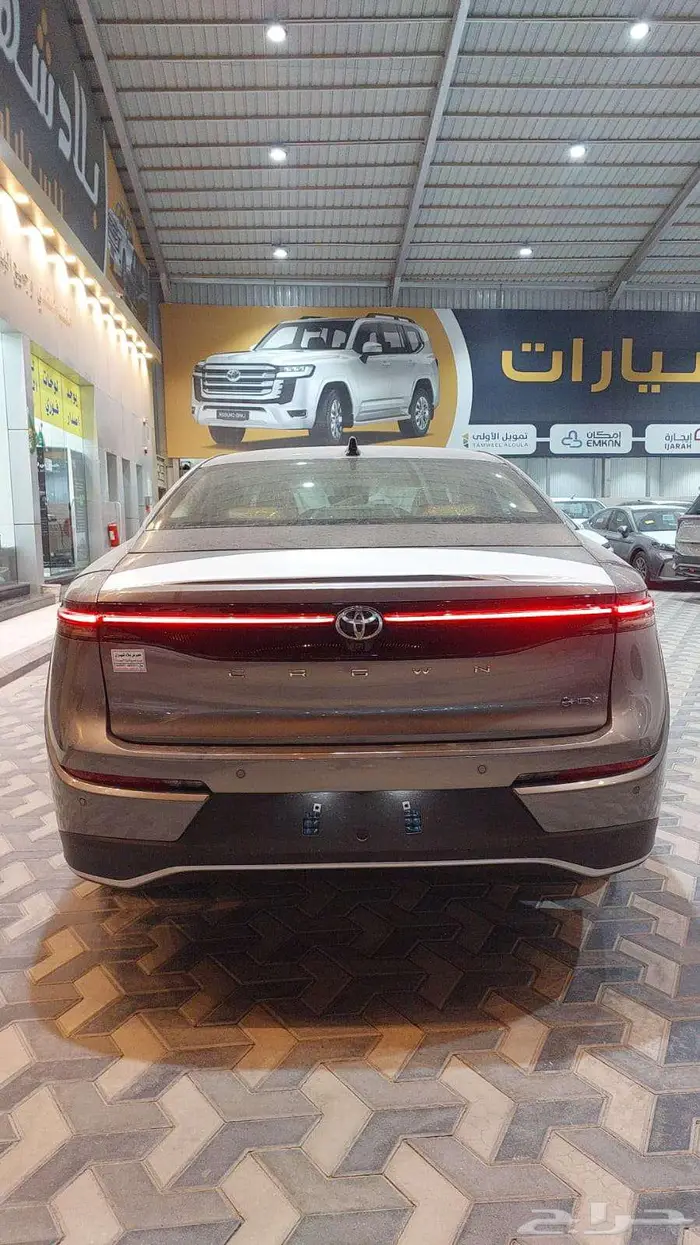 تويوتا كراون هايبرد برستيج 2026 سعودي تيتانيوم فل كامل 4