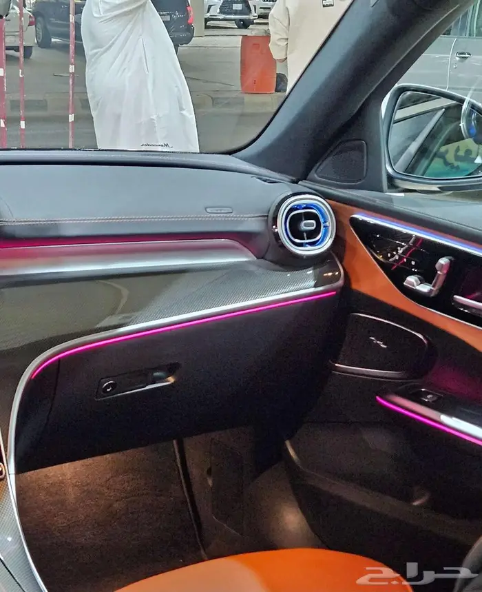 مرسيدس C300 .. 2023 45