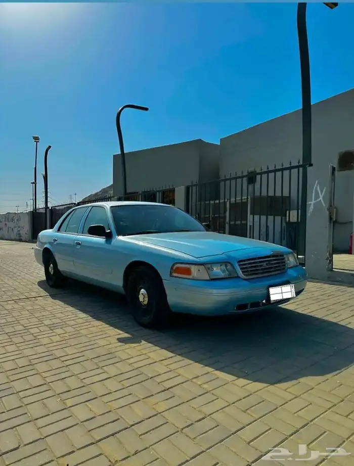 كراون فكتوريا 2006 ممشى قليل 0