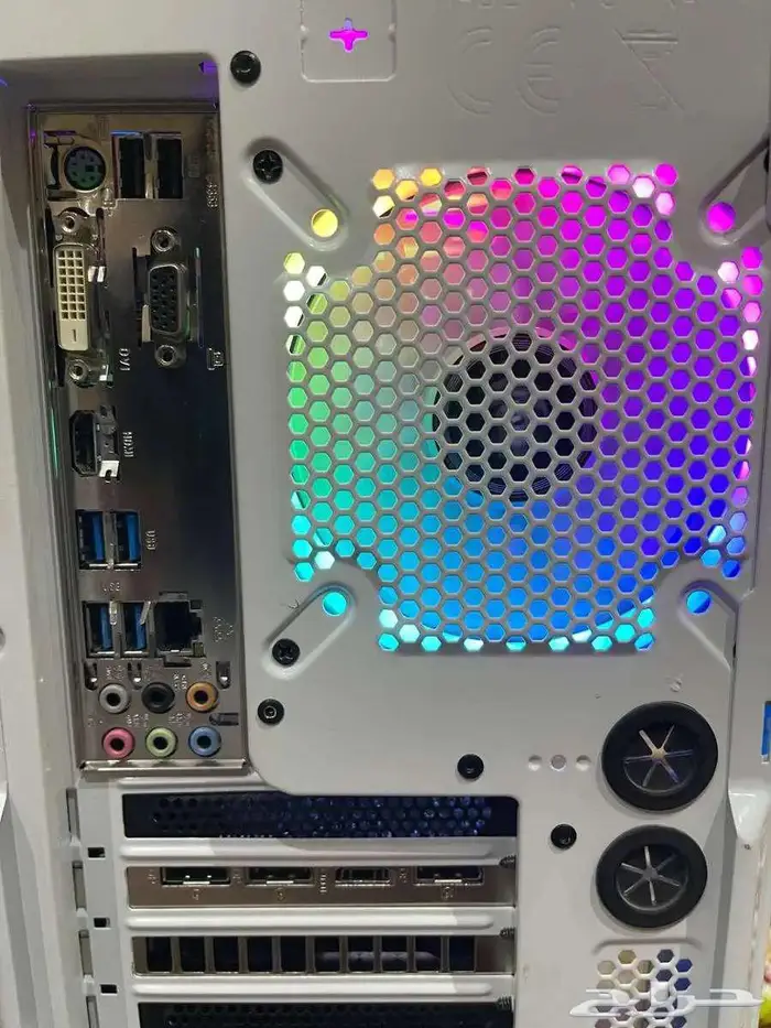 كمبيوتر العاب قيمنق معالج i7 15