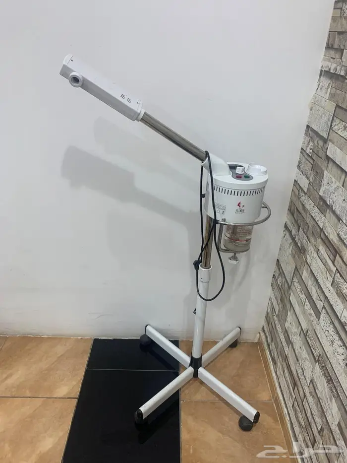 اغراض صالون حلاقة للبيع شبه جديدة 2