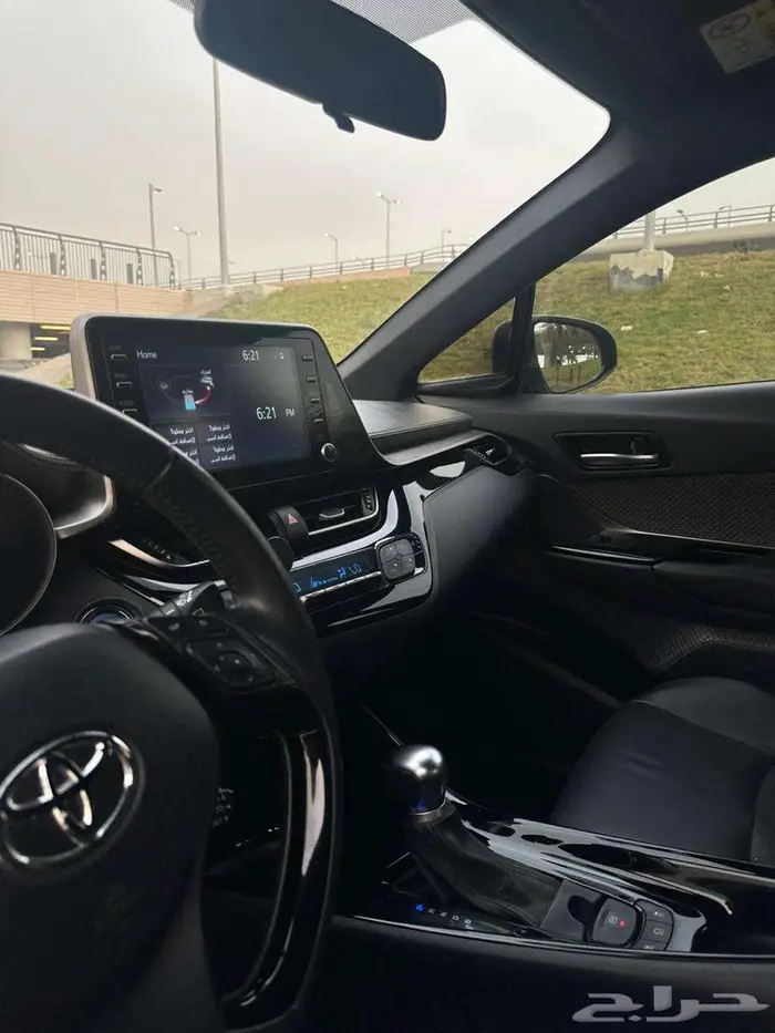 سيارة C-HR تويوتا 2020 هايبرد (هجين) 5