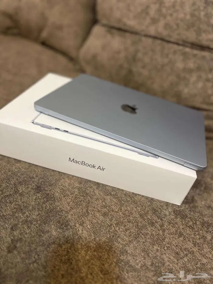 للبيع Apple MacBook Air M4 (2025)   13 inch 5