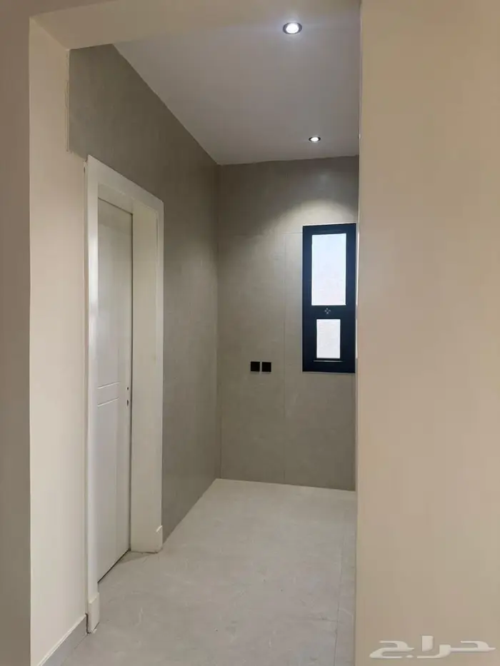 فيلا دبلكس وملحق مساحه 300 3