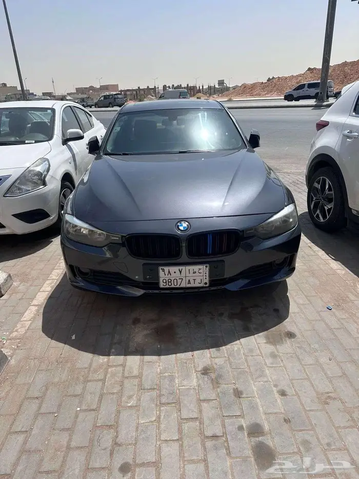 BMW 320i موديل 2015 3