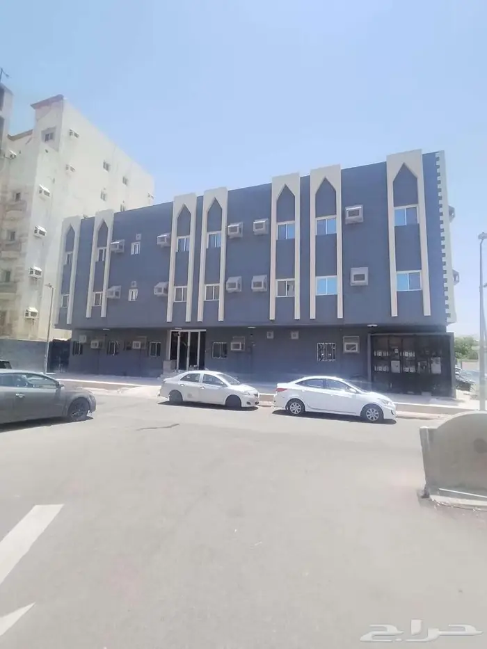 شقة للإيجار بحي الرويس 0