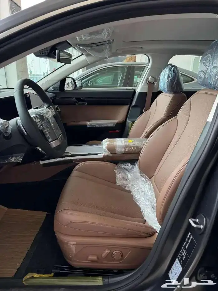 ازيرا كلاسيك 2025 12