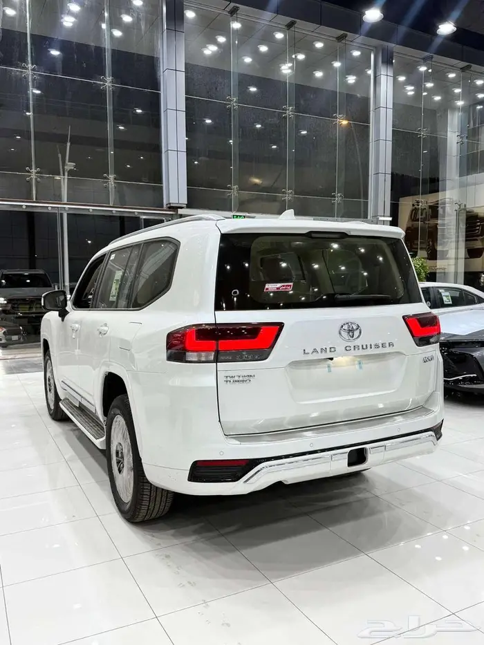 تويوتا لاندكروزر GXR L3 بنزين سعودي 2025 بطاقة جمركية 2