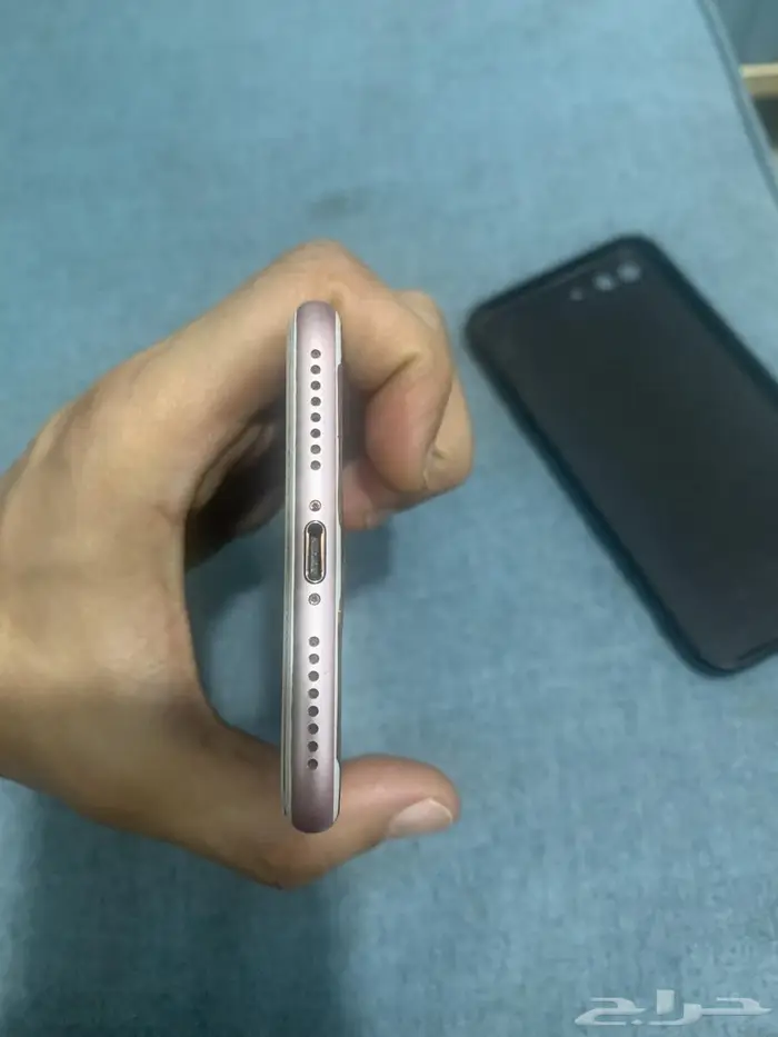 ايفون 7 plus 4