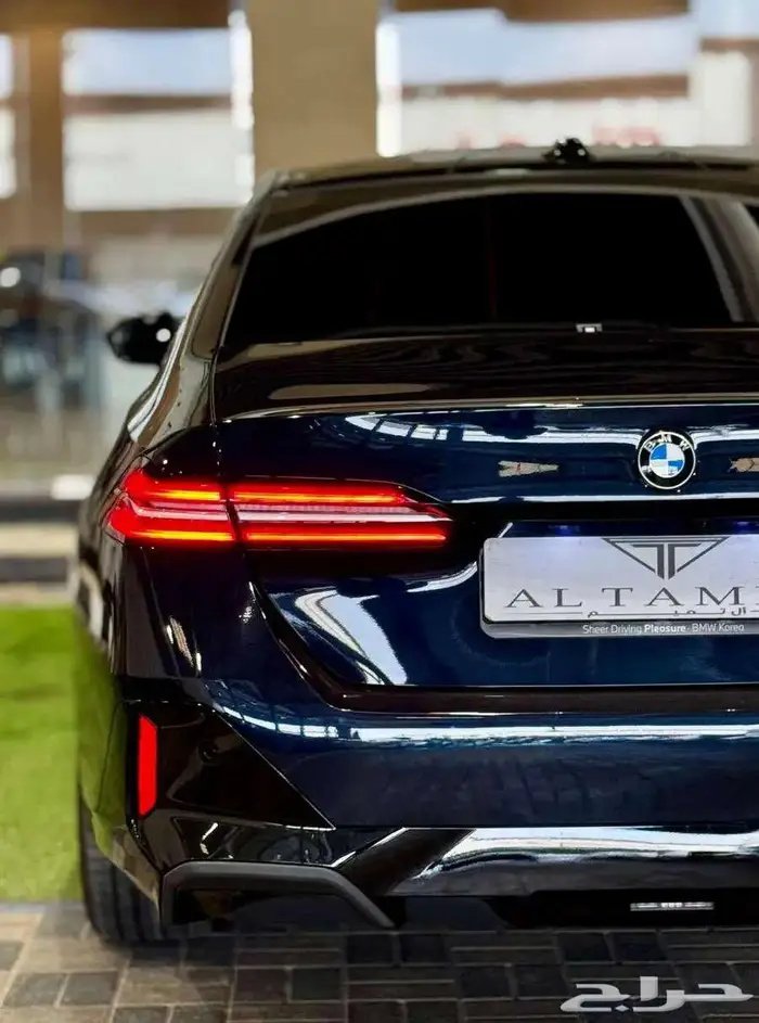 بي ام دبليو BMW 520i موديل 2024 M كت كاش وتمويل 9