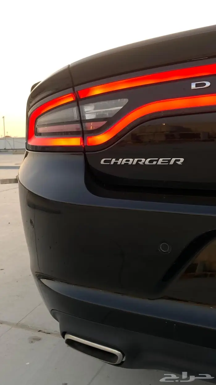 دودج تشارجر لون اسود SXT 6