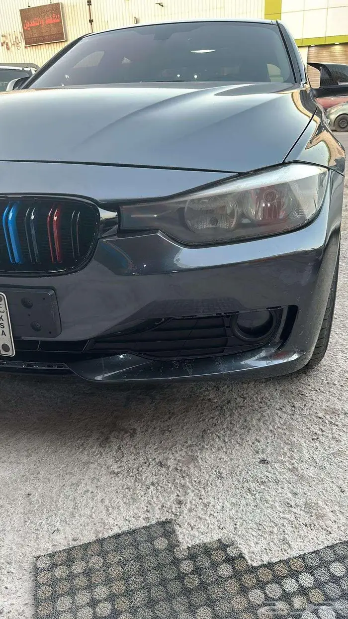BMW 320i موديل 2015 13