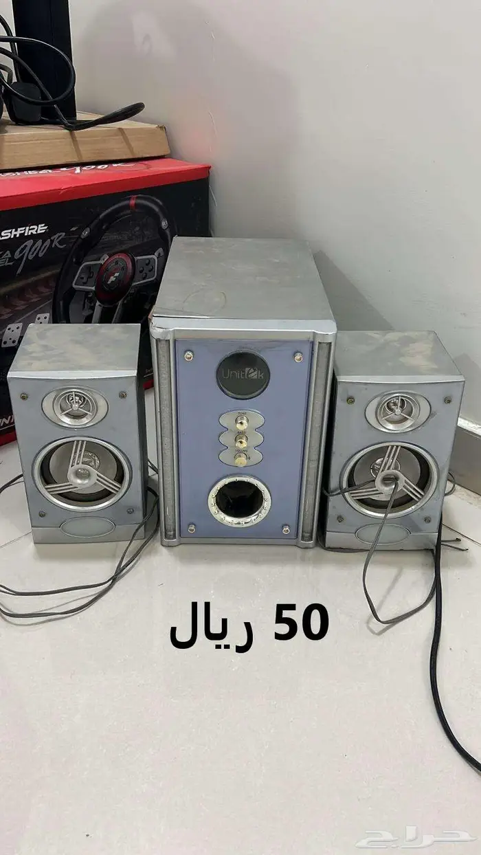 كرسي اطفال وسماعات 2