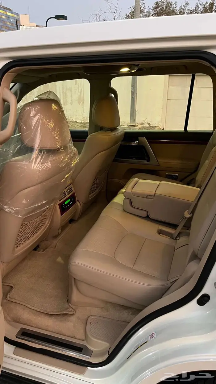 VXR 2014 لاندكروزر سعودي 11