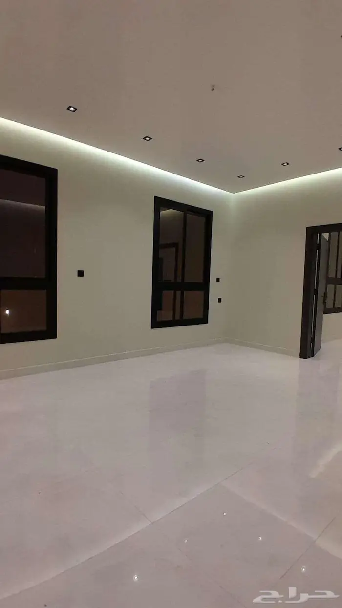 للبيع بالكامل عمارة فاخرة جديدة حي الريان شمال جدة جوار جامع 8