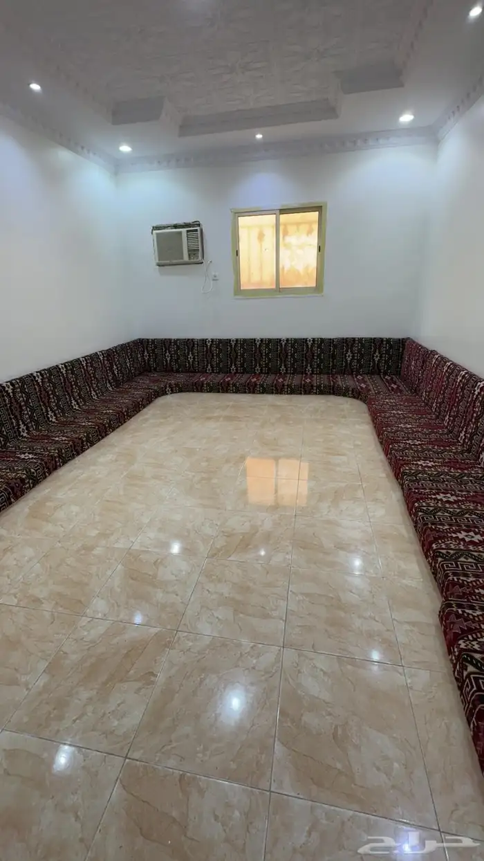 جلسة ارضية تراثية 0