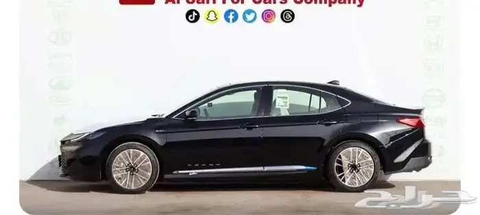تويوتا كامري LE هايبرد اسود لوحات 2025 2
