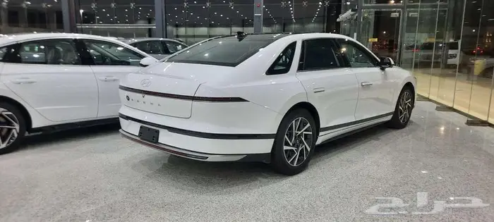 ازيرا 2025 اكسكلوسف وعلان 154.100بالضريبة تظليل مجاني 3