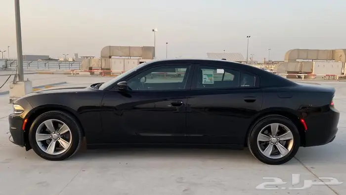 دودج تشارجر لون اسود SXT 1