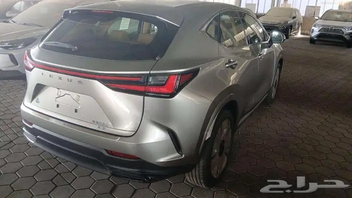 لكزس NX350 2025 5