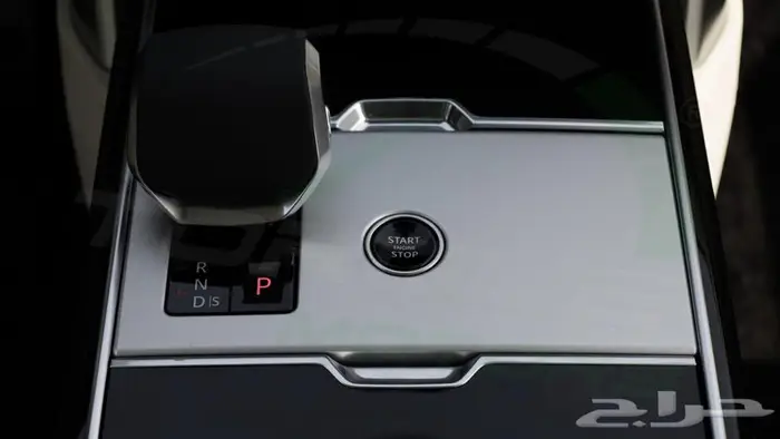 2025 لاند روفر رنج روفر 4.4TT V8 Autobiograph اصفار مع ضمان 28