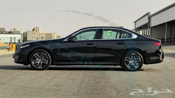 2026 BMW 5-SERIES 520i 2.0T RWD GCC 0Km اصفار ضمان الوكيل 35