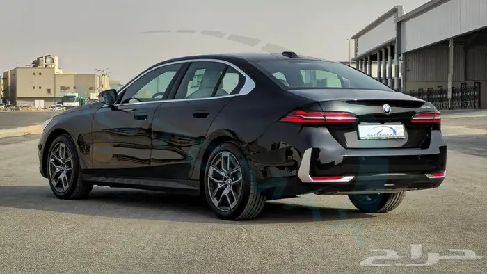 2026 BMW 5-SERIES 520i 2.0T RWD GCC 0Km اصفار ضمان الوكيل 4