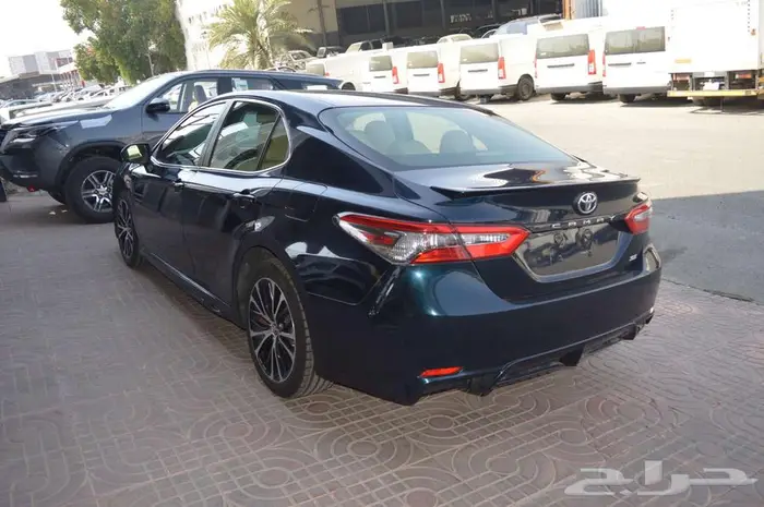 تويوتا كامري SE موديل 2018 فتحة سقف بودي وكالة 8
