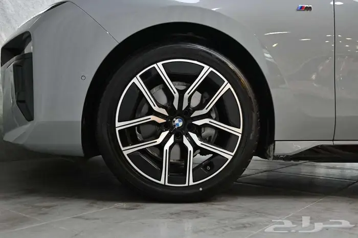 بي ام دبليو 735i M KIT 2025 خليجي 5