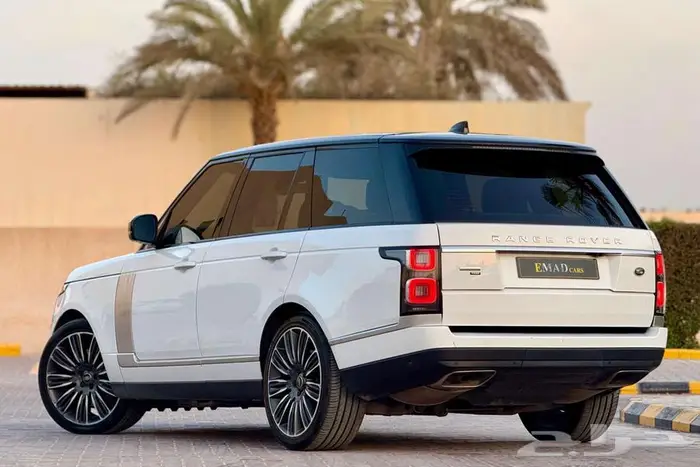 رنج روفر اوتوبيوغرافي 2021 ابيض سعودي 3