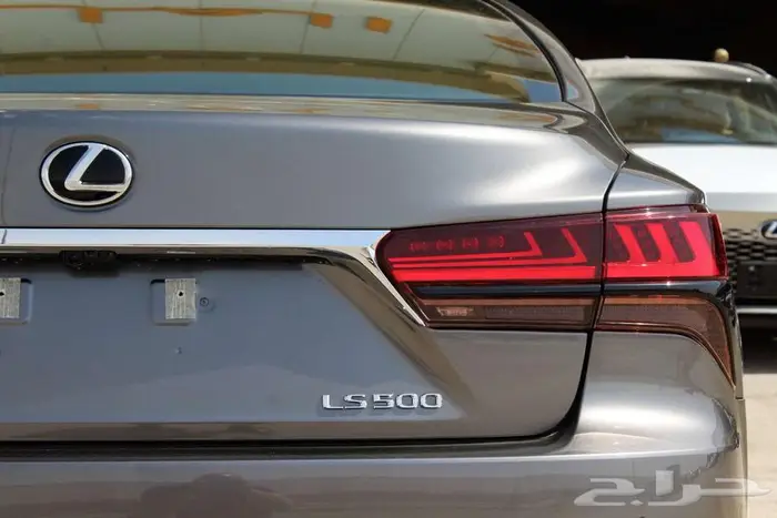 لكزس - LS500 برستيج - 2025 - خليجي 4
