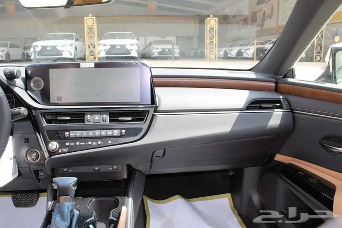 لكزس - ES350 CC - بريمي - 2025 23