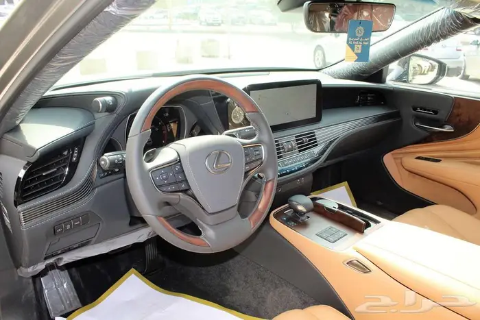لكزس - LS500 برستيج - 2025 - خليجي 14