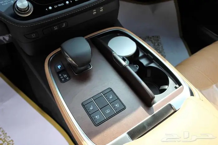 لكزس - LS500 برستيج - 2025 - خليجي 4