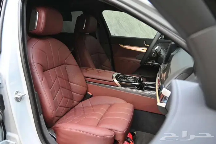 بي ام دبليو 735i M KIT 2025 خليجي 17