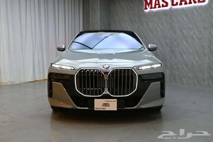 بي ام دبليو 735i M KIT 2025 خليجي 1