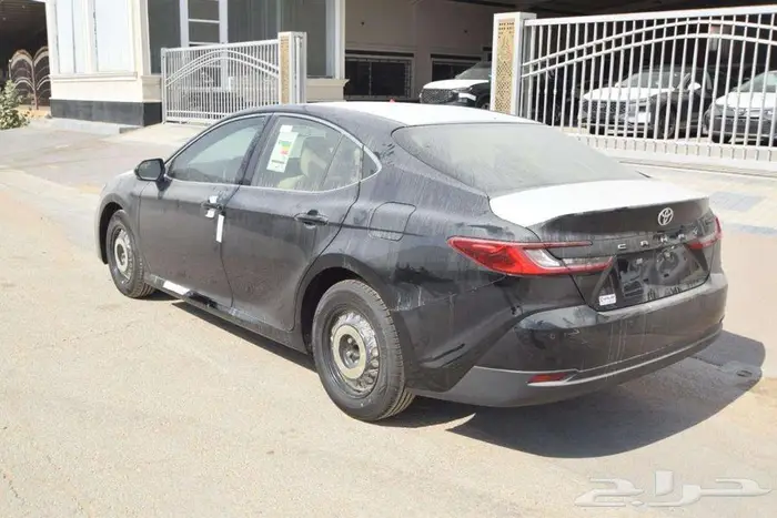تويوتا كامري 2025 استاندر اسود بنزين اقل سعر كاش و اقساط 4