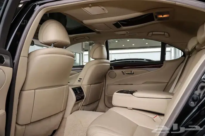 لكزس LS460 لارج موديل 2013 فل كامل 10